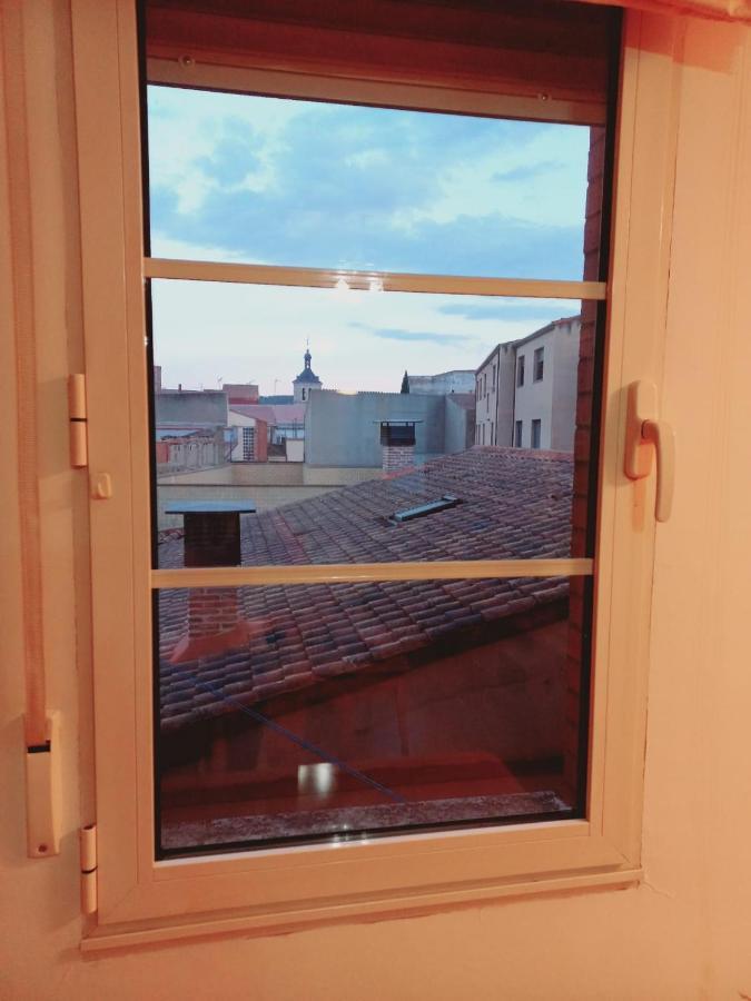 Apartamento Centrico Para 3 Con Wifi Y Garaje Tudela de Duero ภายนอก รูปภาพ